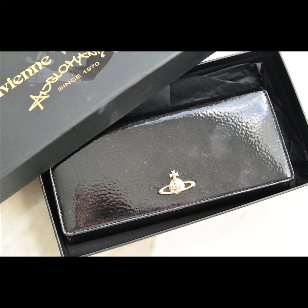 🔚SOLD 💯Authentic Vivienne Westwood wallet